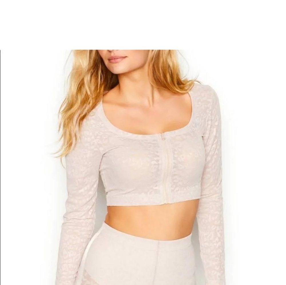 Victoria's Secret Pink Leopard Crop Top